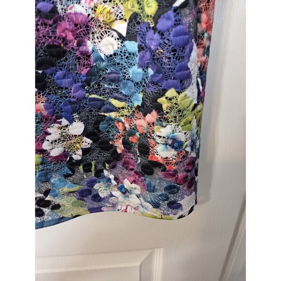 T Tahari Colorful Floral Crochet Lace Overlay Sheath Party Dress, Size 14 - Picture 12 of 12